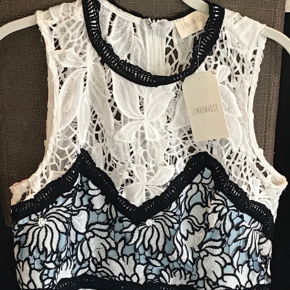 London Rose Lace Dress - Picture 4 of 4